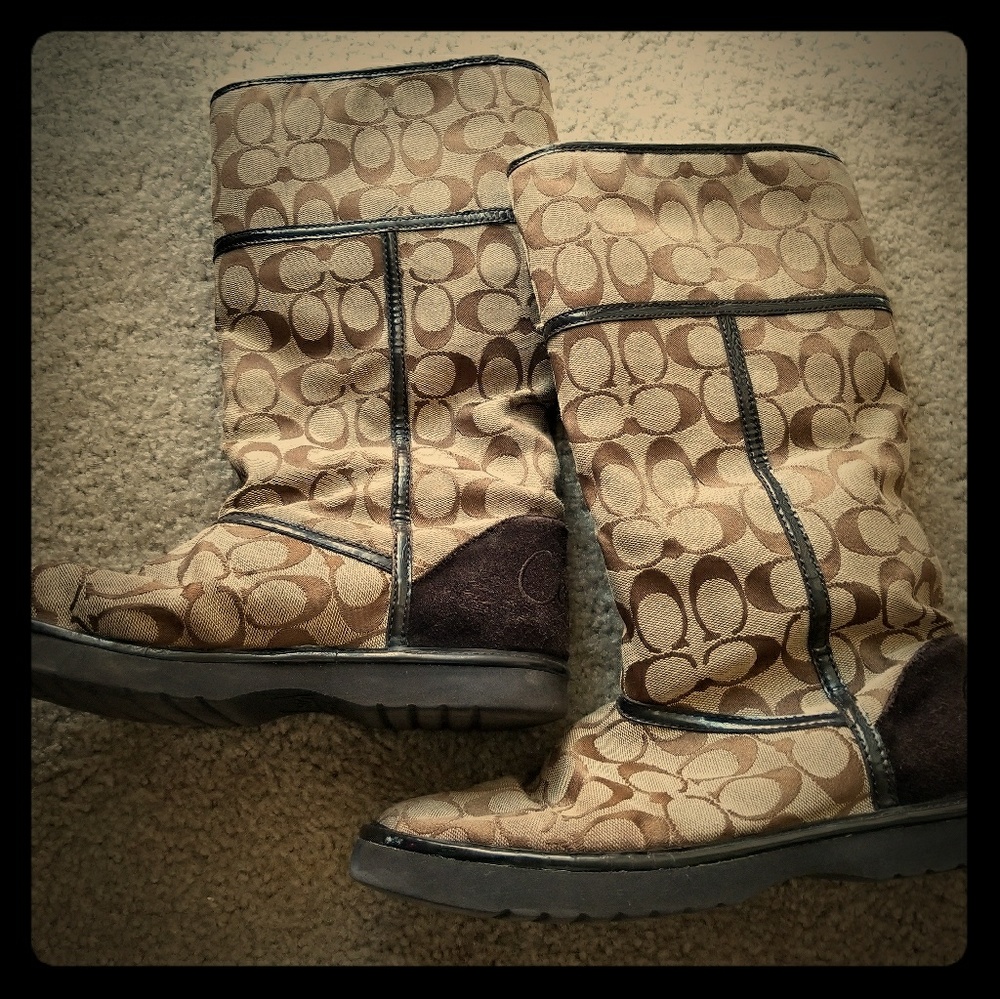 Coach fur lines boots! EUC!!